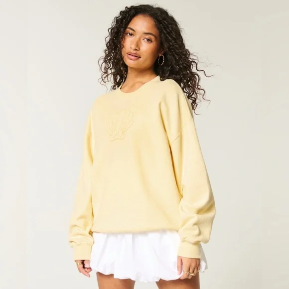 Hollister oversized shell graphic crew sweatshirt - Picture 2 of 4